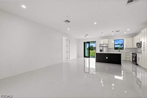 925 Manresa Ave S, Lehigh Acres FL - photo 14 of 42