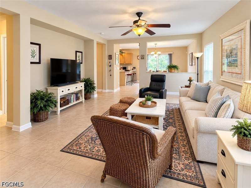 3 bedroom SingleFamilyResidence at 18141 Horizon View Blvd, Town Lakes, Lehigh Acres — photo 4