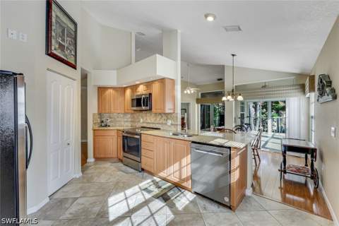 3951 Windward Passage Cir 202, Bonita Springs FL - photo 11 of 39