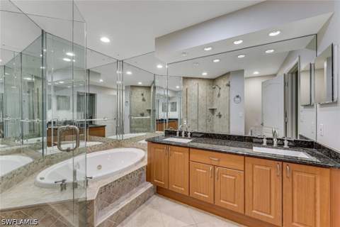 3951 Windward Passage Cir 202, Bonita Springs FL - photo 18 of 39