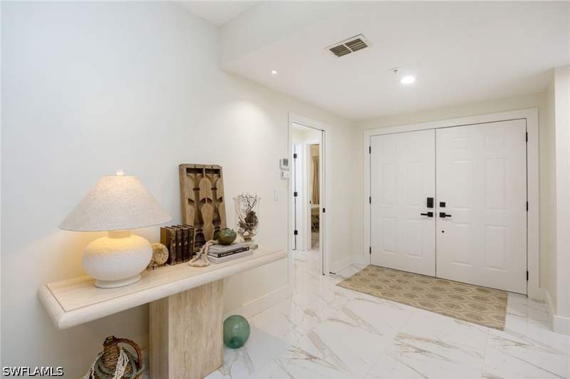 2 bedroom Condominium at 760 Waterford Dr 102, Eagle Creek, Naples — photo 4