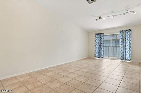 14471 Lakewood Trace Ct 202, Fort Myers FL - photo 10 of 27