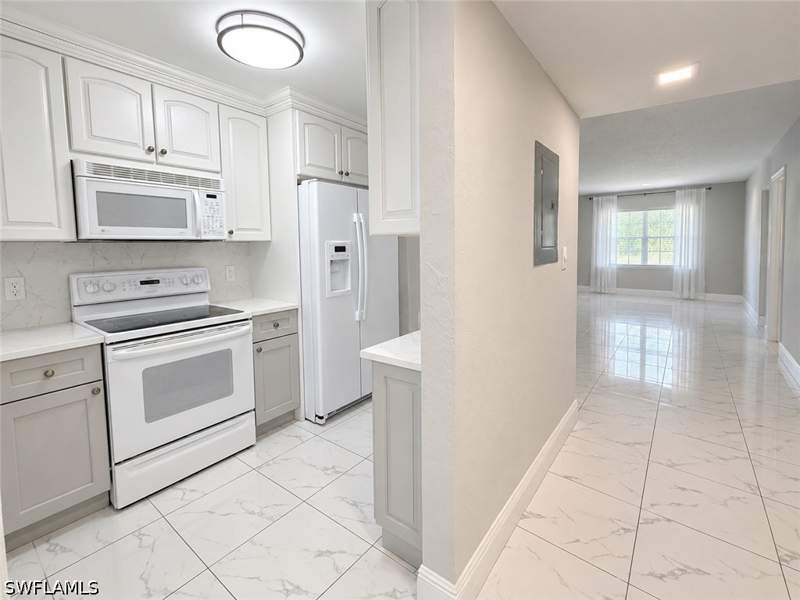 2 bedroom Condominium at 501 Forest Lakes Blvd 212, Forest Lakes, Naples — photo 2