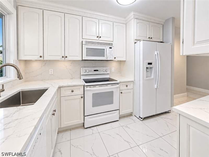 2 bedroom Condominium at 501 Forest Lakes Blvd 212, Forest Lakes, Naples — photo 4