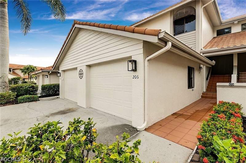 3 bedroom Condominium at 16550 Heron Coach Way 206, The Forest, Fort Myers — photo 2