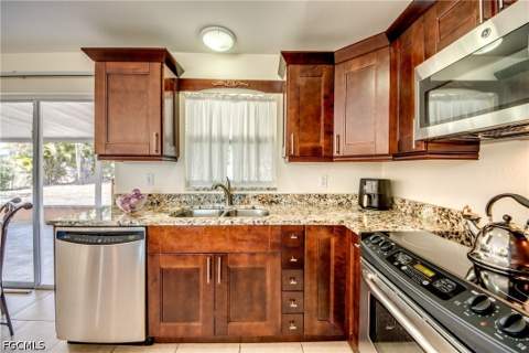 4156 Country Club Blvd SE, Cape Coral FL - photo 12 of 25