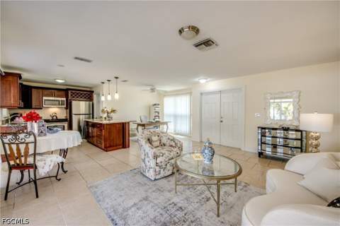 4156 Country Club Blvd SE, Cape Coral FL - photo 6 of 25