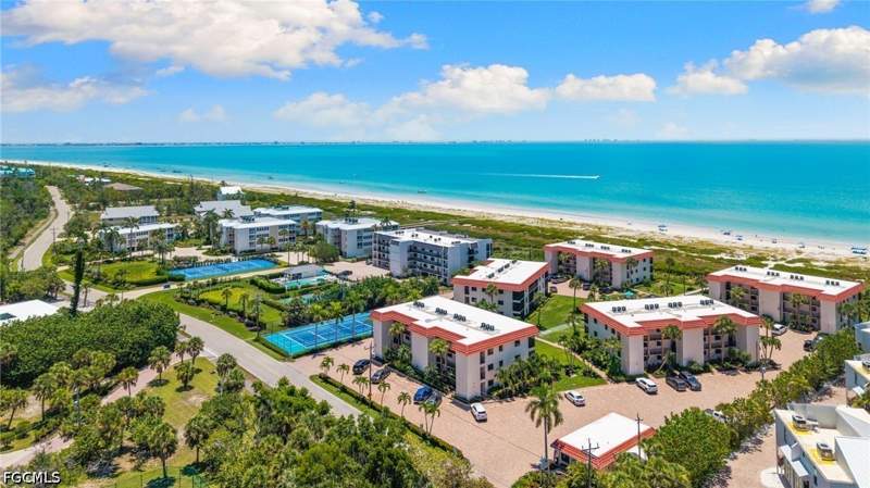 1 bedroom Condominium at 671 E Gulf Dr 4B3, Sandalfoot Condominium, Sanibel — photo 2