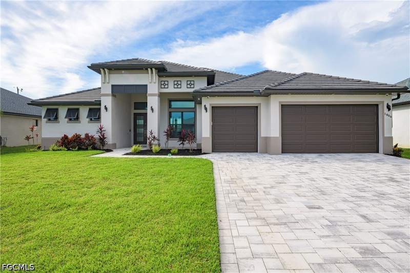 3 bedroom SingleFamilyResidence at 1806 SW 39th Ter, Cape Coral, Cape Coral — photo 2