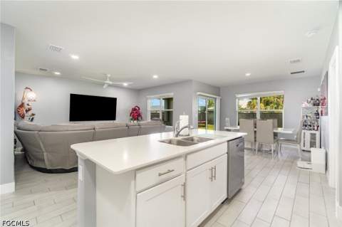 1413 SW Trafalgar Pkwy, Cape Coral FL - photo 10 of 43