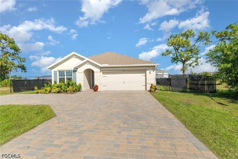 3 bedroom SingleFamilyResidence at 1413 SW Trafalgar Pkwy, Cape Coral, Cape Coral — photo 3