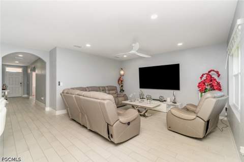1413 SW Trafalgar Pkwy, Cape Coral FL - photo 7 of 43