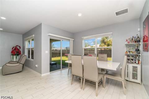 1413 SW Trafalgar Pkwy, Cape Coral FL - photo 8 of 43