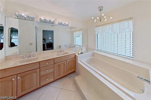 237 Fox Den Cir, Naples FL - photo 17 of 50