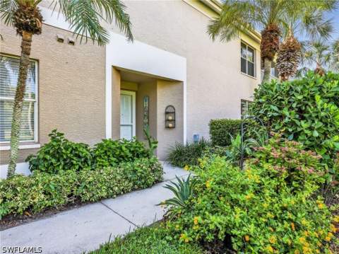 882 Carrick Bend Cir 102, Naples FL - photo 6 of 37
