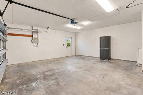 323 Washington Ct, Fort Myers Beach FL - photo 23 of 37