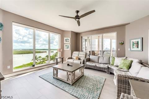 4183 Bay Beach Ln 375, Fort Myers Beach FL - photo 12 of 49