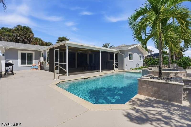 4 bedroom SingleFamilyResidence at 310 Madison Ct, Shell Mound Park, Fort Myers Beach — photo 2
