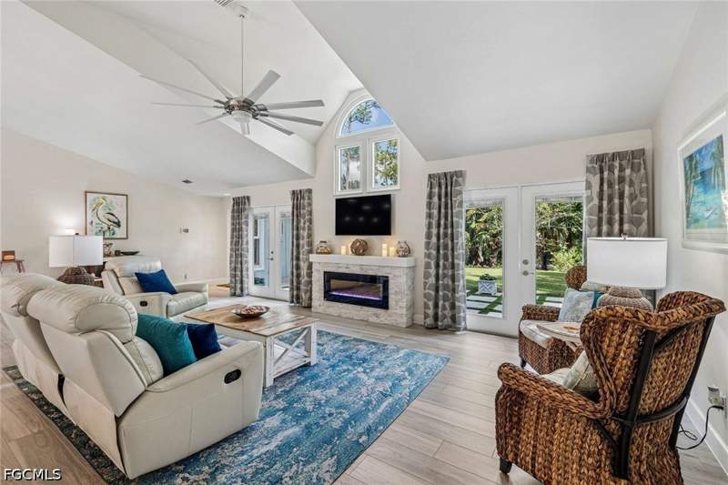 3 bedroom SingleFamilyResidence at 5340 Tamarind Ridge Dr, Logan Woods, Naples — photo 4