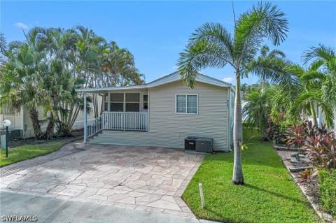 2105 Crystal Lake Dr, Naples FL - photo 8 of 43