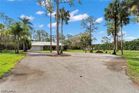 840 Jung Blvd W, Naples FL - photo 7 of 39