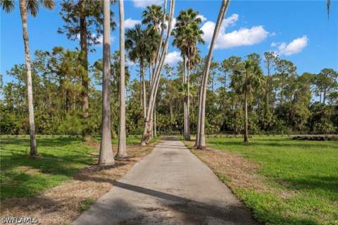 840 Jung Blvd W, Naples FL - photo 9 of 39