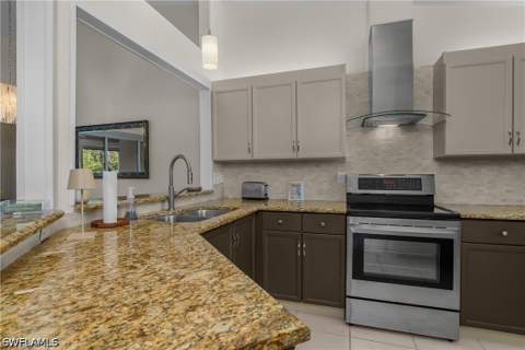 13131 Castle Harbour Dr M7, Naples FL - photo 12 of 36