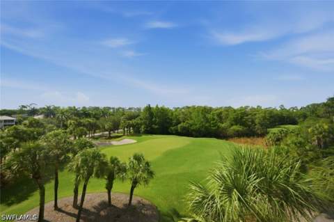 4834 Hampshire Ct 303, Naples FL - photo 8 of 26