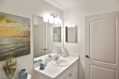 8096 Queen Palm Ln 235, Fort Myers FL - photo 23 of 39