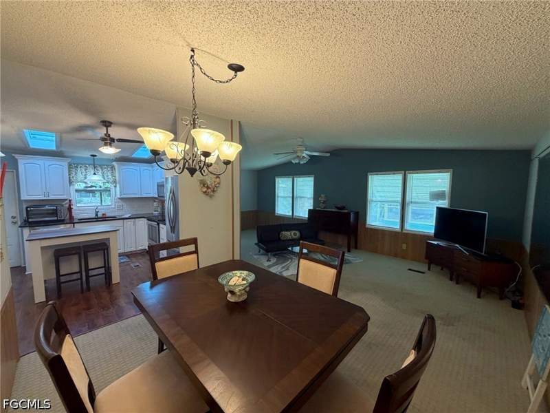 3 bedroom ManufacturedHome at 3165 Bunny Run Dr, Lake Arrowhead Mob Village, North Fort Myers — photo 3