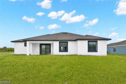 8030 Sherwood Cir, Labelle FL - photo 19 of 22