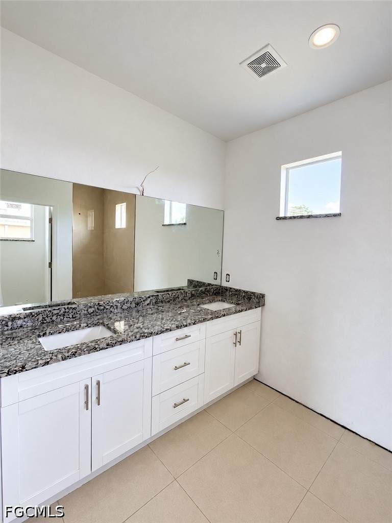 3 bedroom SingleFamilyResidence at 3732 11th St W, Lehigh Acres, Lehigh Acres — photo 3