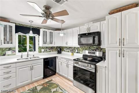 542 Charlemagne Blvd, Naples FL - photo 7 of 14