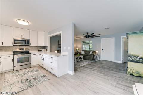 1500 Popham Dr A16, Fort Myers FL - photo 10 of 33