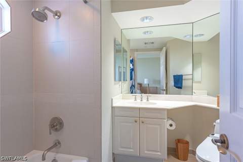 8990 Bay Colony Dr 1101, Naples FL - photo 11 of 16