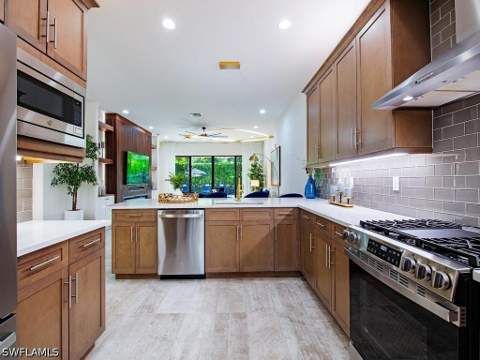 4446 Crimson Ave, Naples FL - photo 11 of 47