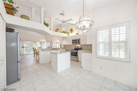13060 Hamilton Harbour Dr H11, Naples FL - photo 10 of 32