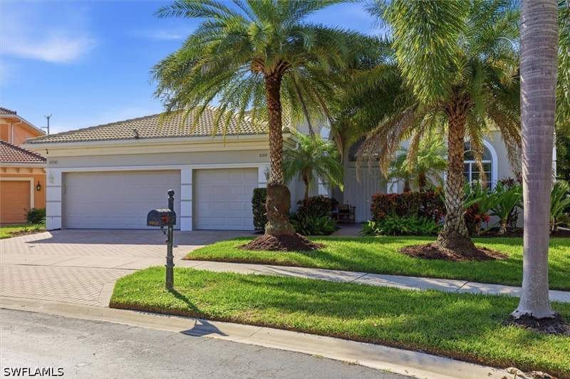 4 bedroom SingleFamilyResidence at 8910 Paseo De Valencia St, Beverly Hills, Fort Myers — photo 2