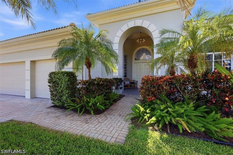 4 bedroom SingleFamilyResidence at 8910 Paseo De Valencia St, Beverly Hills, Fort Myers — photo 3