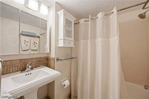 9395 Pennsylvania Ave 3, Bonita Springs FL - photo 18 of 43