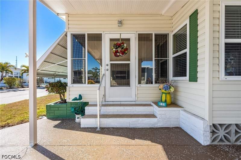 2 bedroom ManufacturedHome at 111 Snead Dr, Six Lakes Country Club, North Fort Myers — photo 4