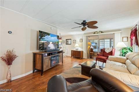 111 Snead Dr, North Fort Myers FL - photo 7 of 43