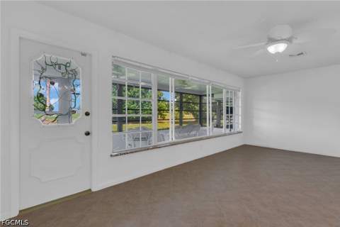 1381 N Brandywine Cir, Fort Myers FL - photo 13 of 41