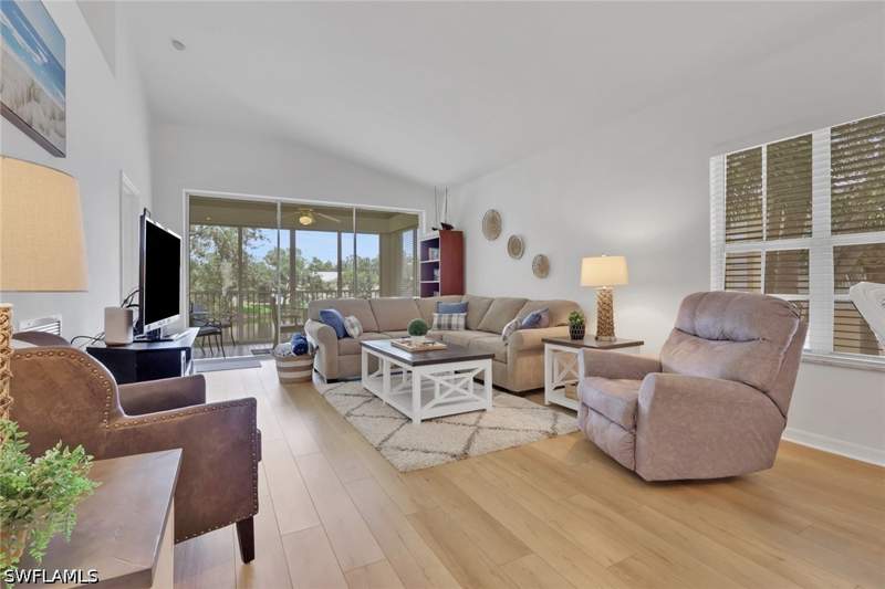 3 bedroom Condominium at 680 Wiggins Lake Dr 202, Wiggins Lakes And Preserves, Naples — photo 3
