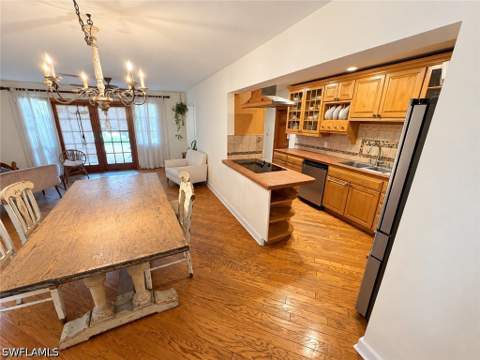 1374 13th St N, Naples FL - photo 6 of 21