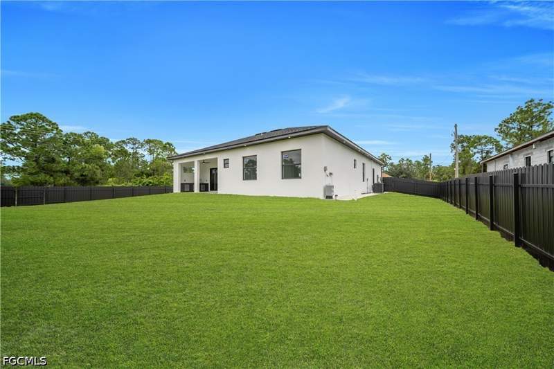 3 bedroom SingleFamilyResidence at 710 E Almelia St, Lehigh Acres, Lehigh Acres — photo 5