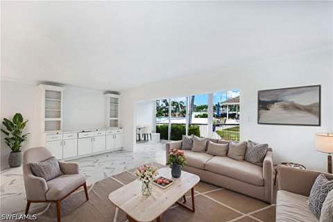 222 Harbour Dr 114, Naples FL - photo 12 of 47