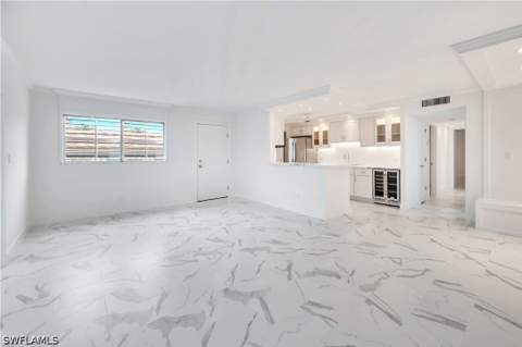 222 Harbour Dr 114, Naples FL - photo 16 of 47