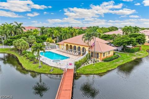 15401 Bellamar Cir 621, Fort Myers FL - photo 18 of 18