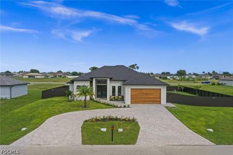 2619 NW Juanita Pl, Cape Coral FL - photo 6 of 44